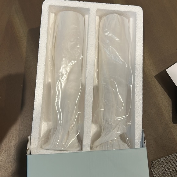 Brand New Lenox Flutes - Picture 3 of 3